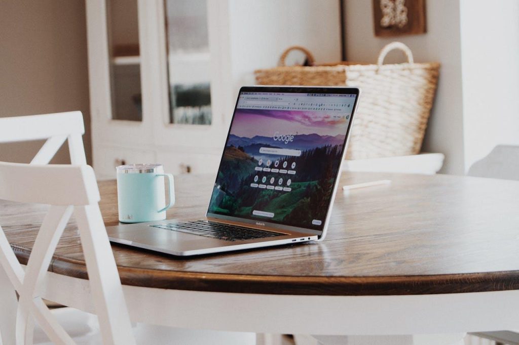 MacBook Air M1 13 inch A2337 met originele onderdelen voor reparatie en upgrades beschikbaar
